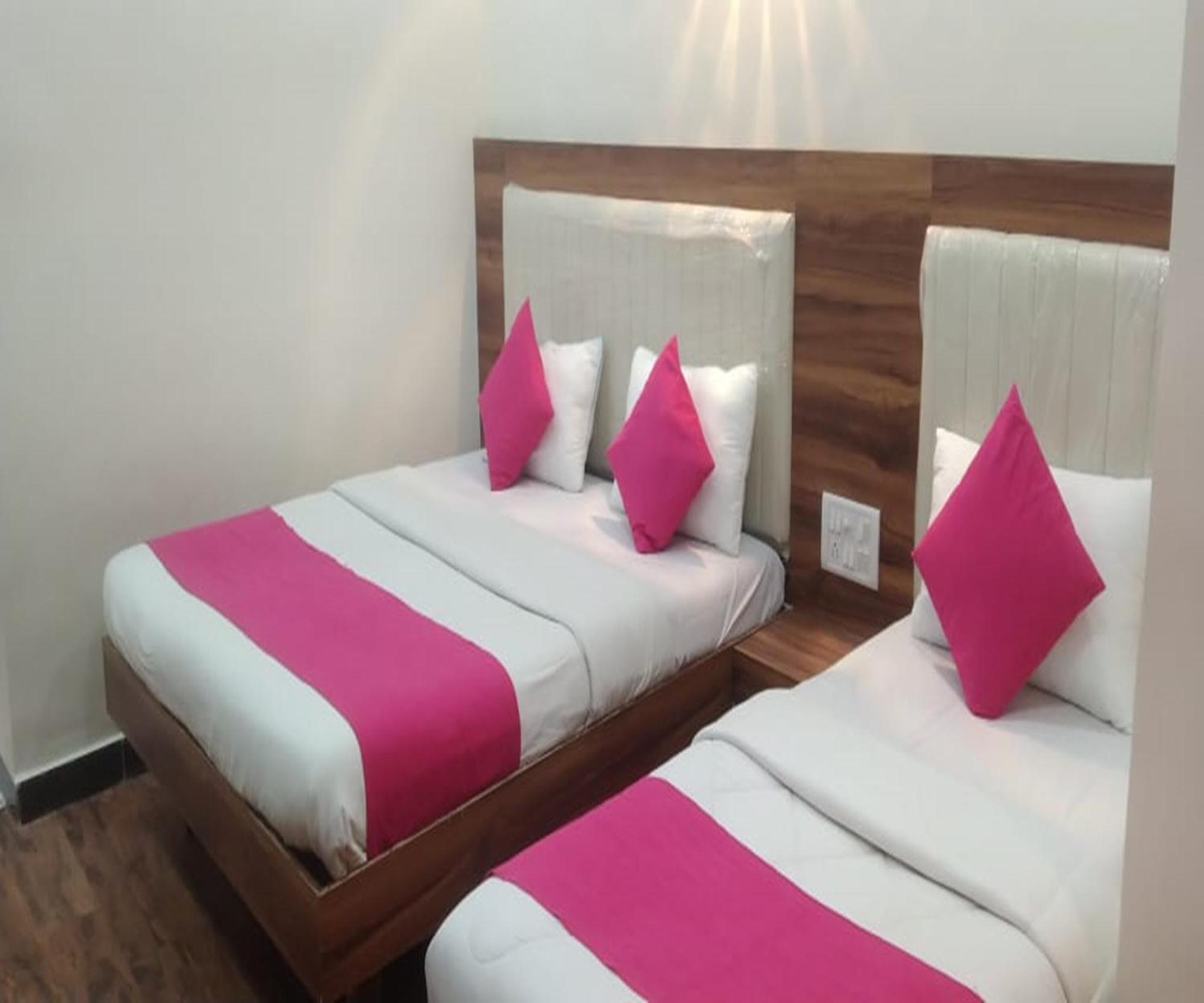 מומביי Hotel Air View Near Airport מראה חיצוני תמונה
